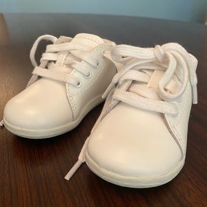 SRT Elliot from Stride Rite- white